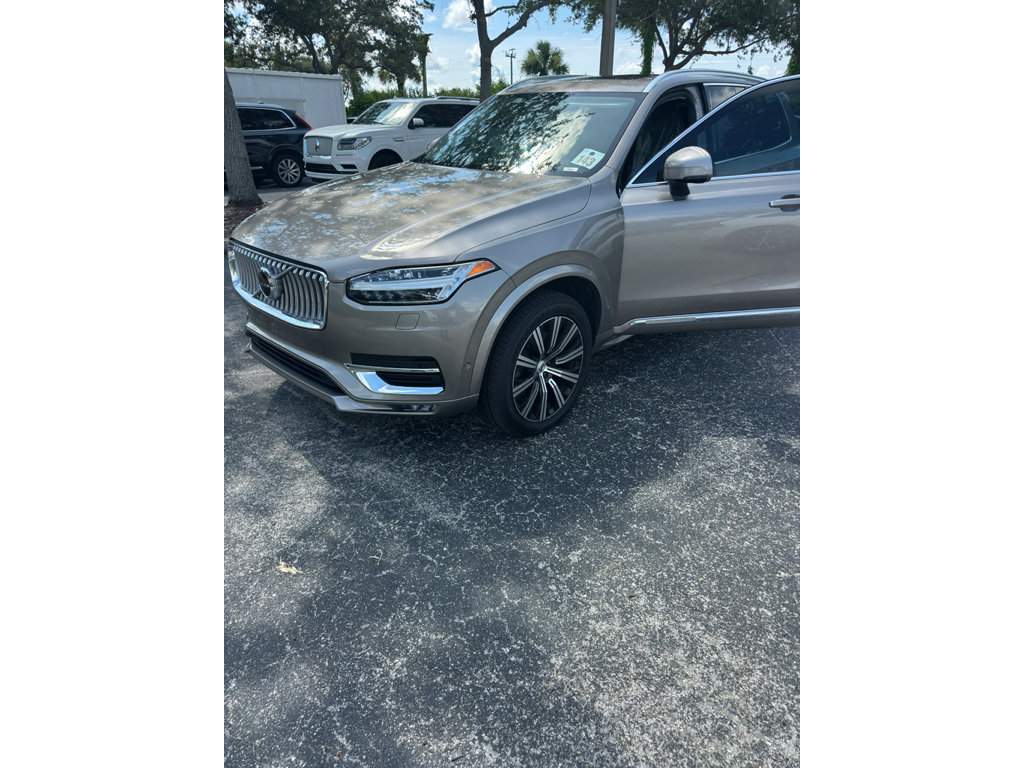 Used 2020 Volvo XC90 T6 Inscription w/ Protection Package Premier AWD/4WD image 2