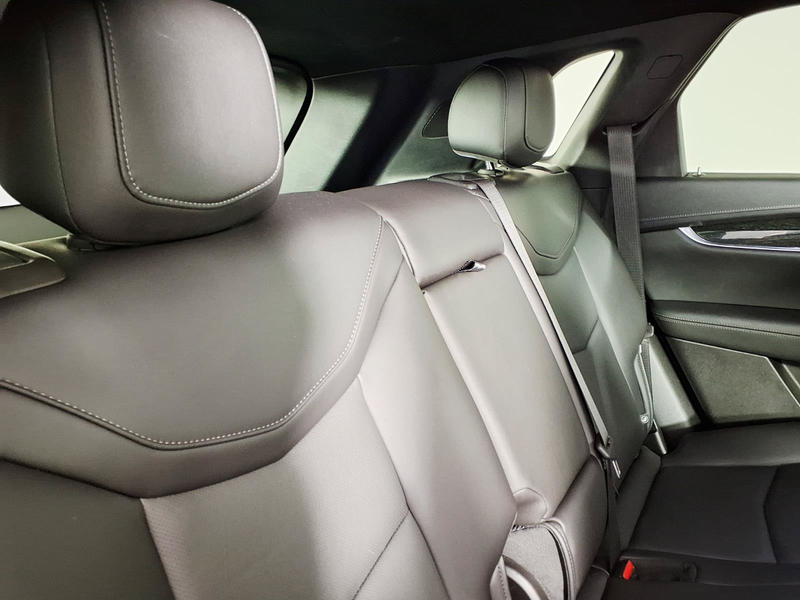 Used 2021 Cadillac XT5 Premium Luxury FWD image 12
