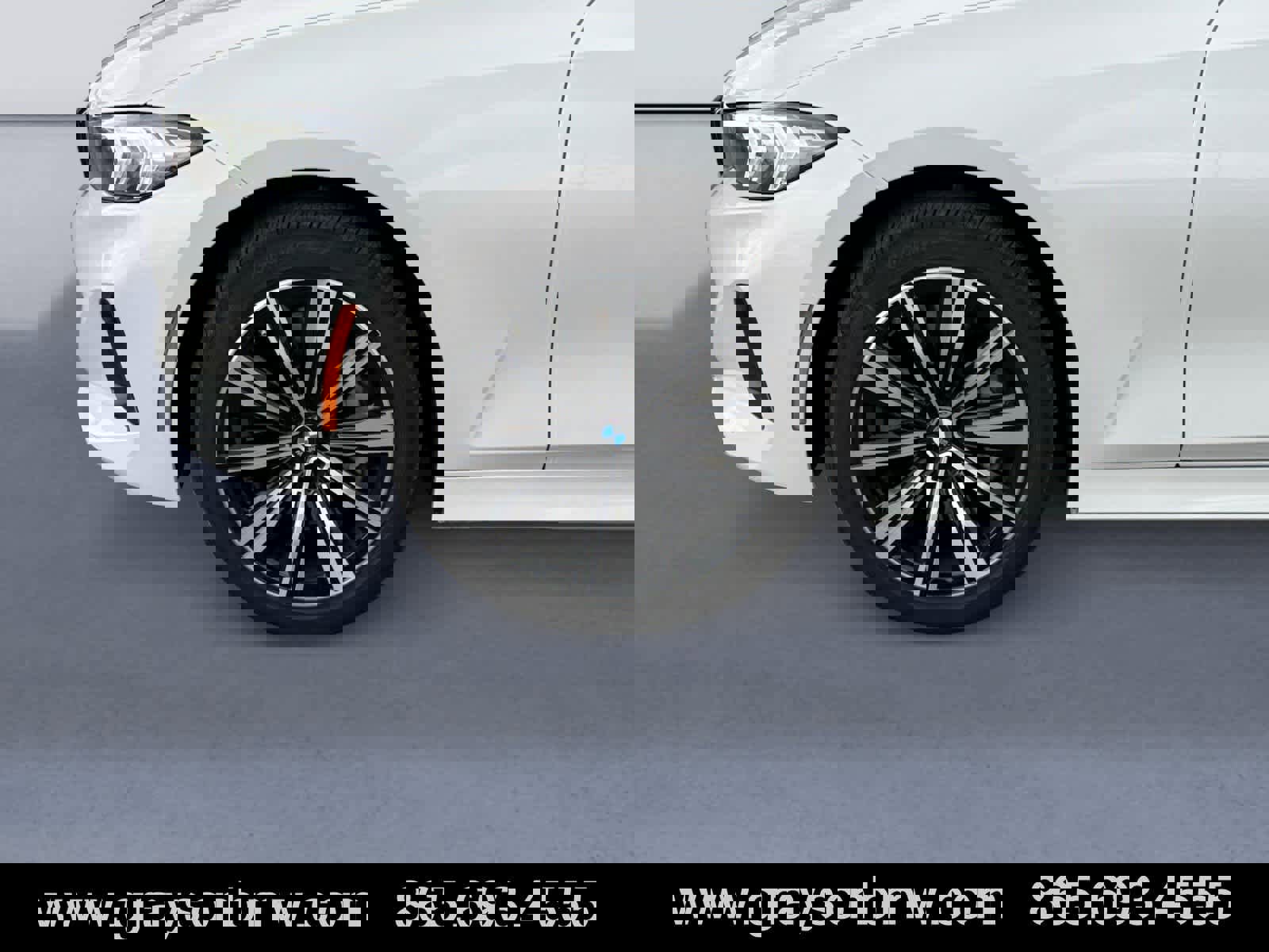 Used 2025 BMW 330i xDrive Sedan image 9