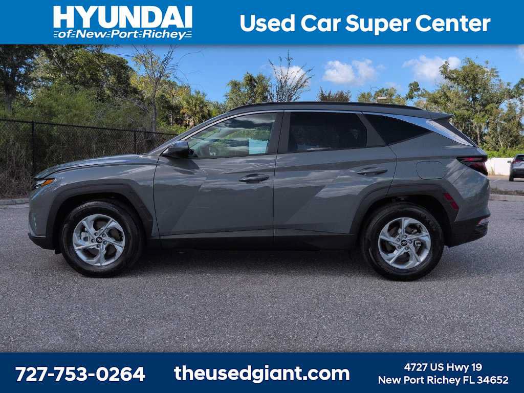 Used 2024 Hyundai Tucson SEL FWD image 2