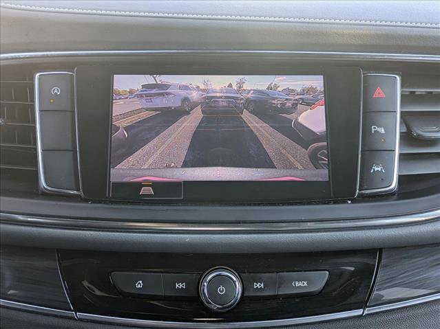 Used 2023 Buick Enclave Essence image 13
