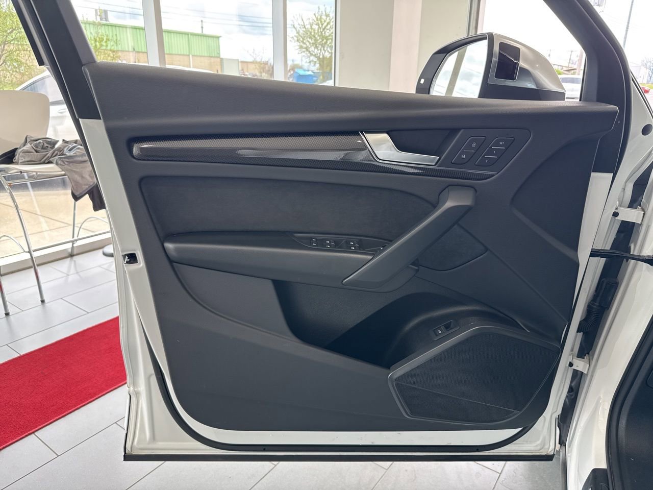 Used 2024 Audi SQ5 Premium image 34