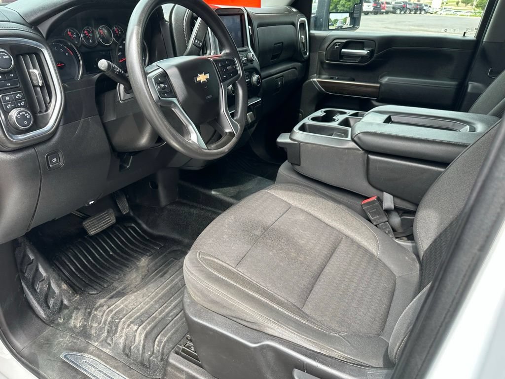 Used 2020 Chevrolet Silverado 2500 LT AWD/4WD image 11