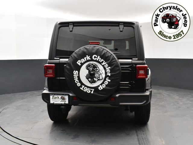 Used 2024 Jeep Wrangler Sahara w/ Technology Group AWD/4WD image 5