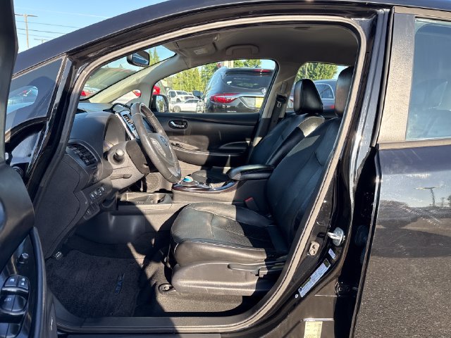 Used 2014 Nissan Leaf SL w/ Premium Package FWD image 14