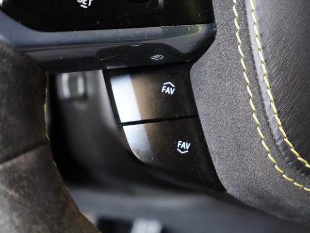 Used 2021 Chevrolet Corvette Stingray Premium Cpe w/ Z51 Performance Package image 32