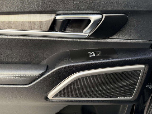 Used 2023 Kia Telluride EX image 34