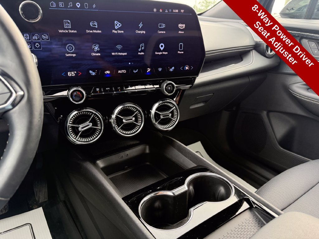 Used 2024 Chevrolet Blazer EV LT AWD/4WD image 30