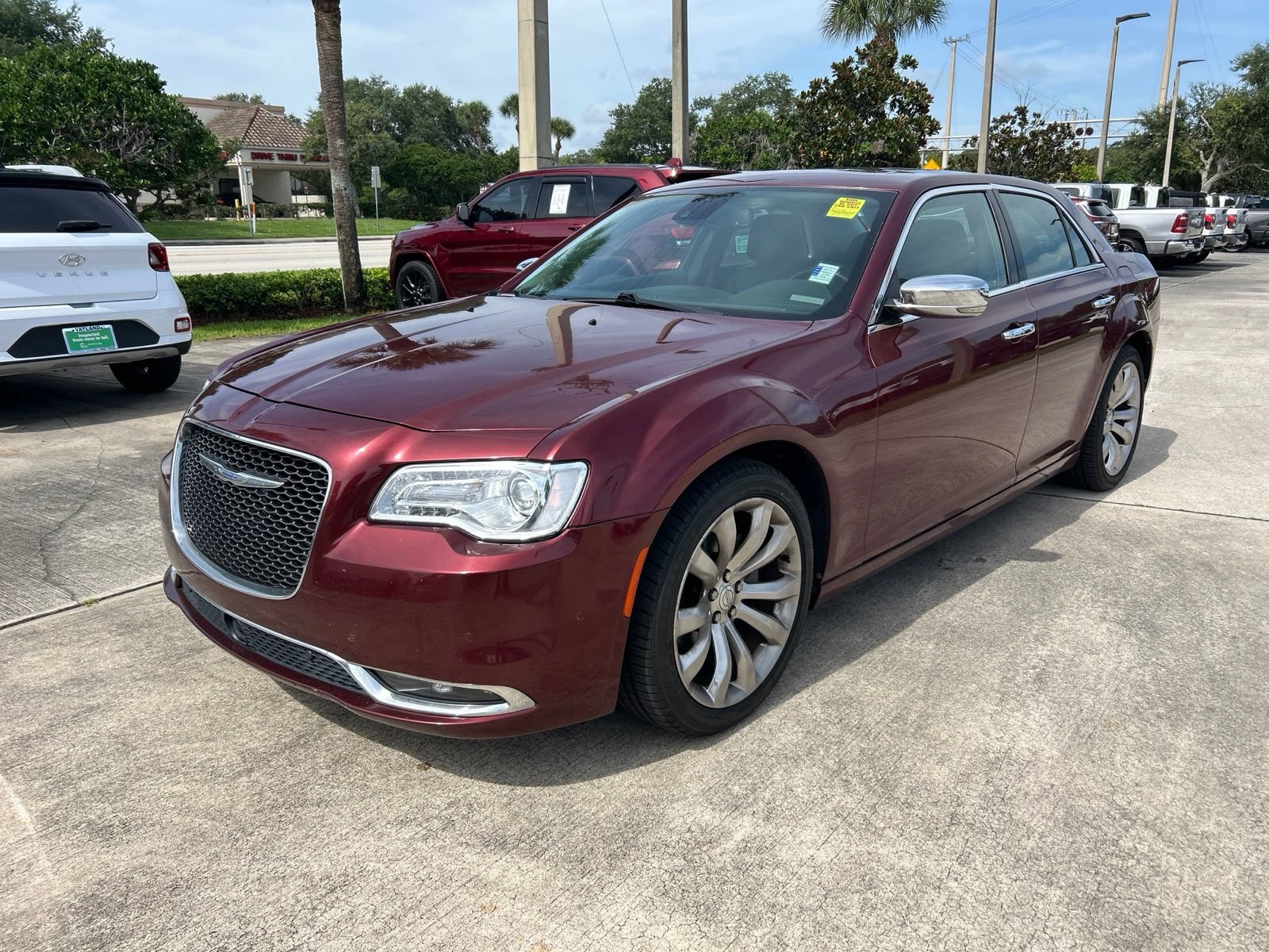Used 2017 Chrysler 300 C w/ Safetytec Plus Group RWD image 20