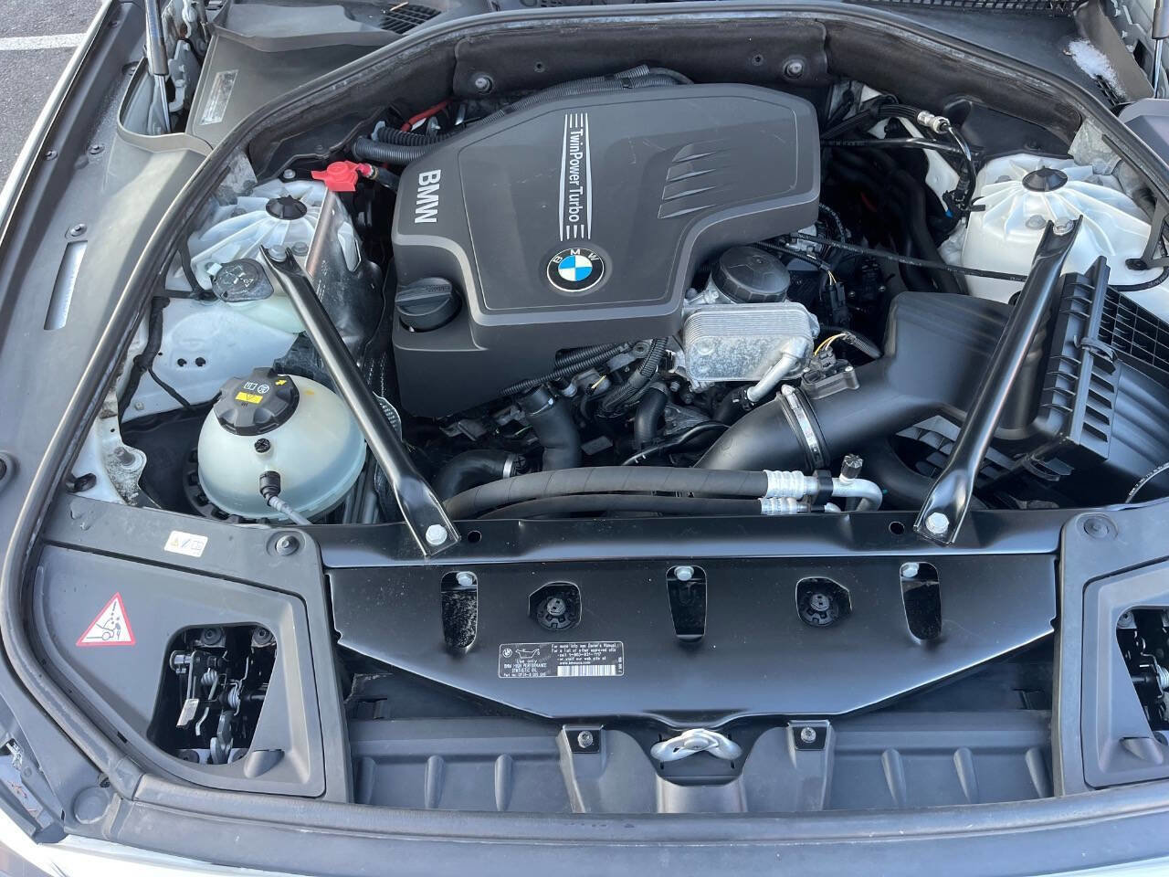 Used 2014 BMW 528i xDrive Sedan AWD/4WD image 30