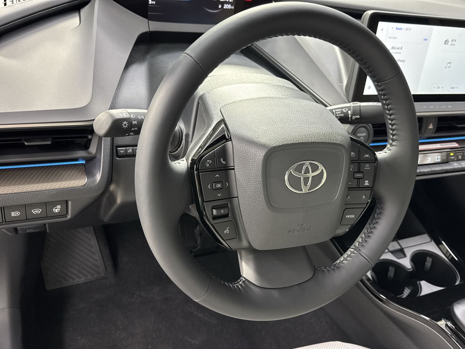 New 2027 Toyota Prius Limited w/ Limited Premium Package AWD/4WD image 24