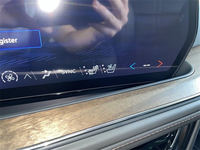 New 2026 Chevrolet Suburban High Country image 35