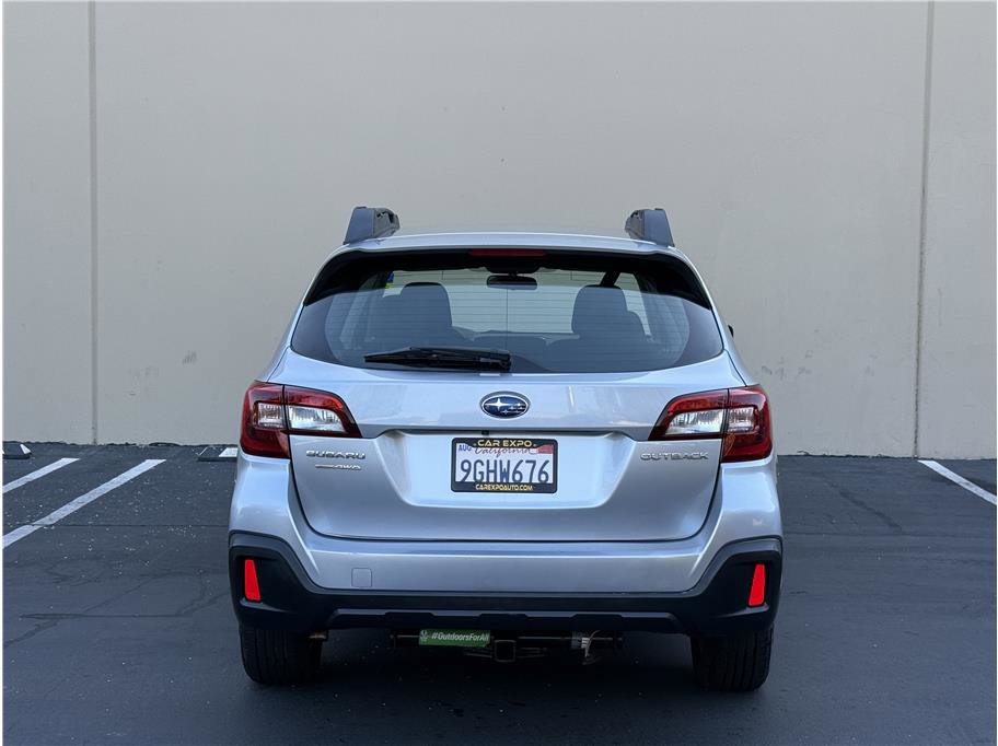 Used 2018 Subaru Outback 2.5i image 5
