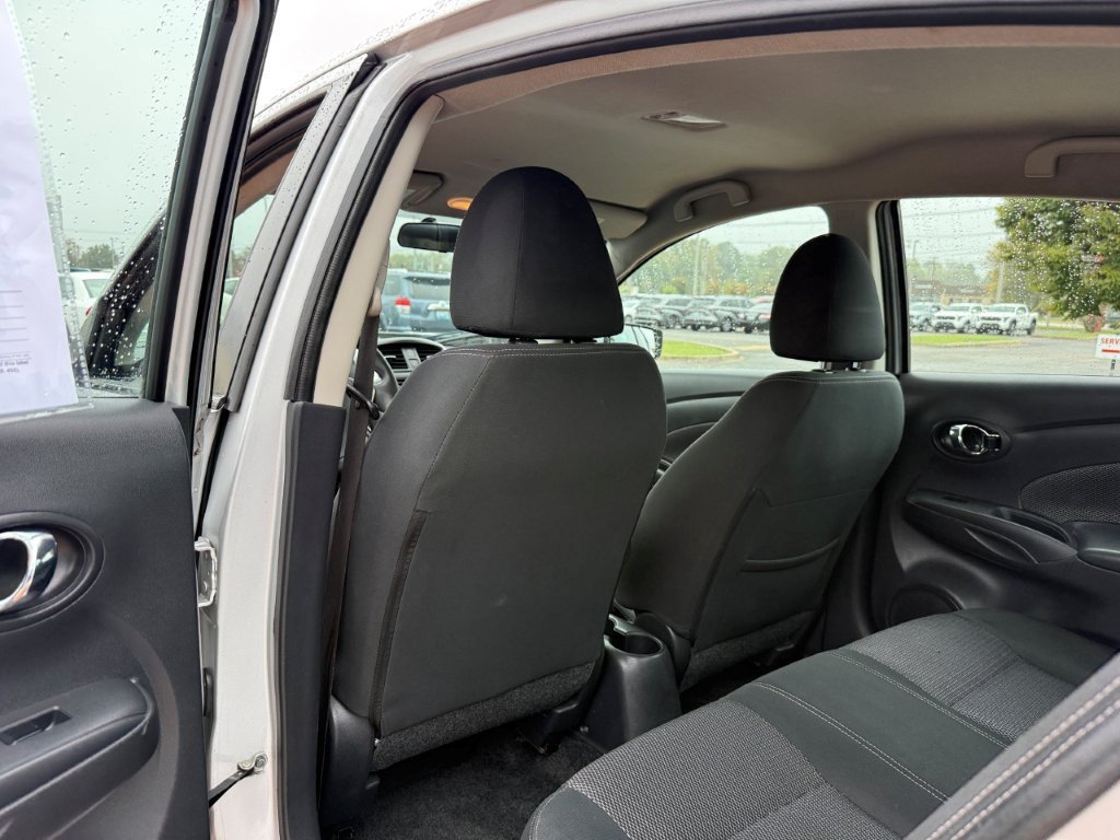 Used 2018 Nissan Versa SV FWD image 14