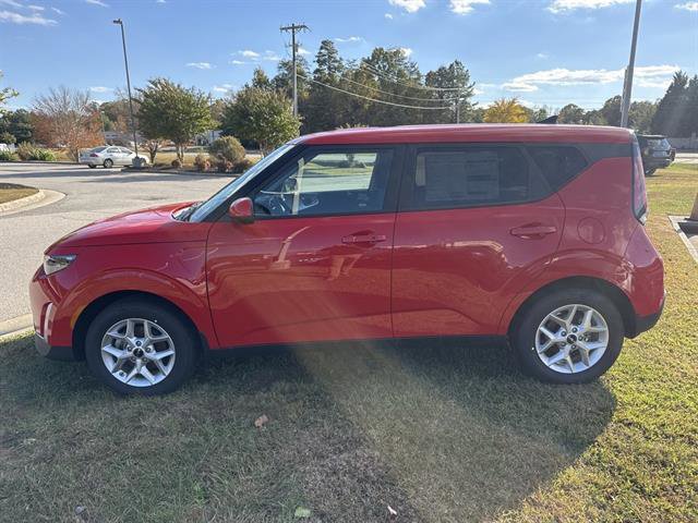 New 2025 Kia Soul S image 8