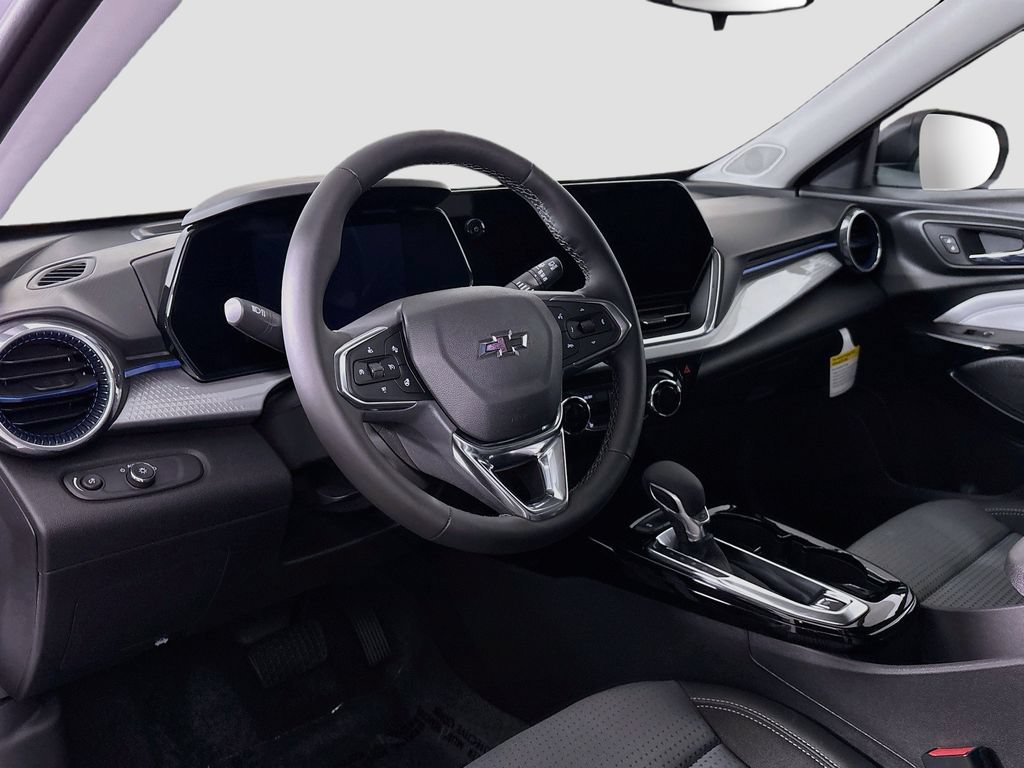 New 2026 Chevrolet Trax LT w/ Driver Confidence Package FWD image 9