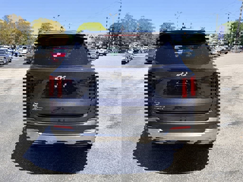 Certified 2025 Kia Sorento S w/ Panoramic Sunroof Package image 6