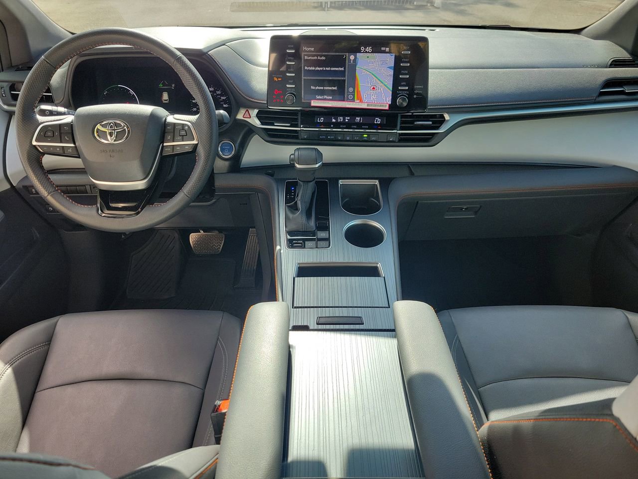 Used 2023 Toyota Sienna XSE FWD image 13