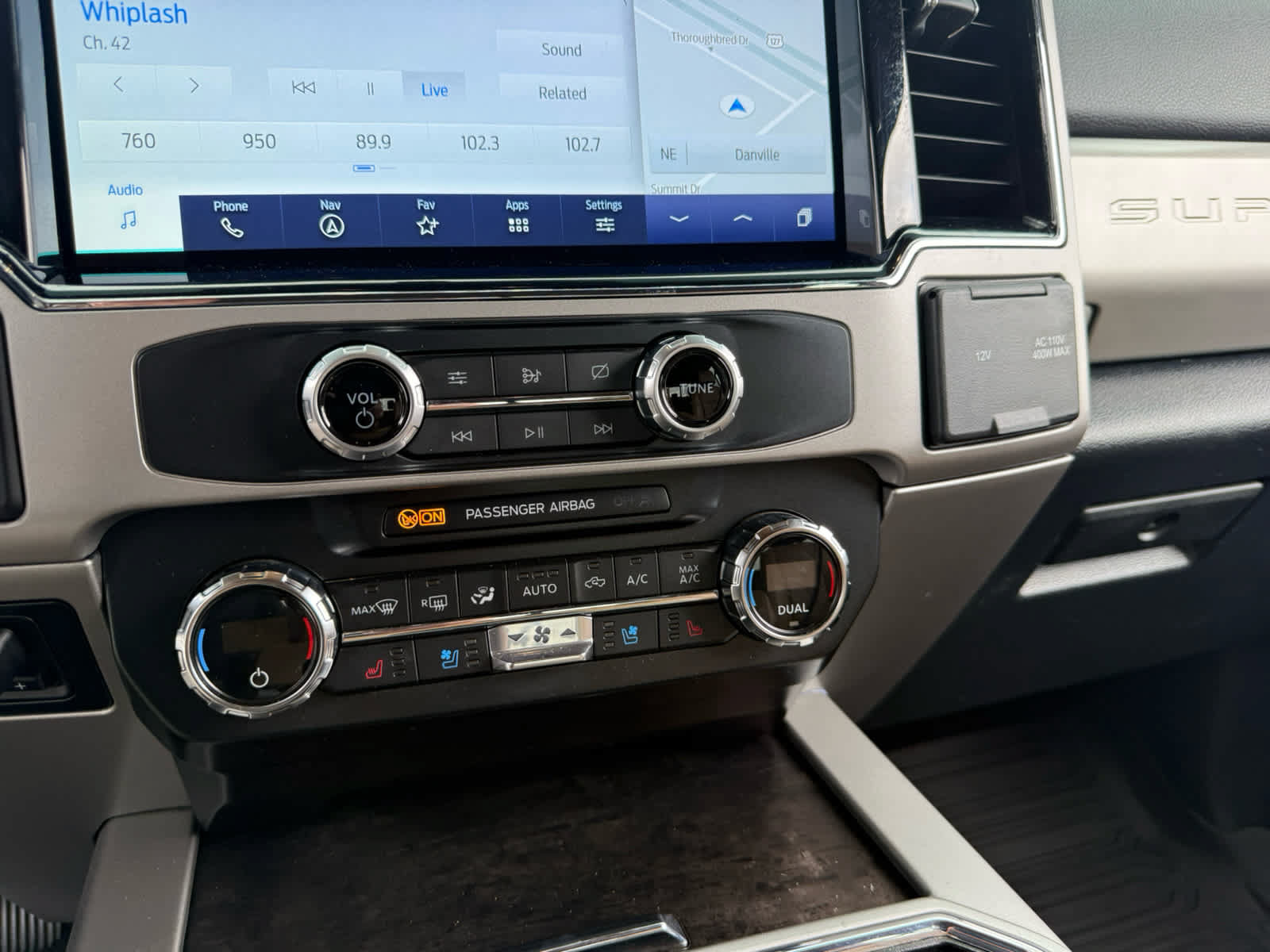 Used 2022 Ford F250 Lariat w/ Lariat Ultimate Package AWD/4WD image 14