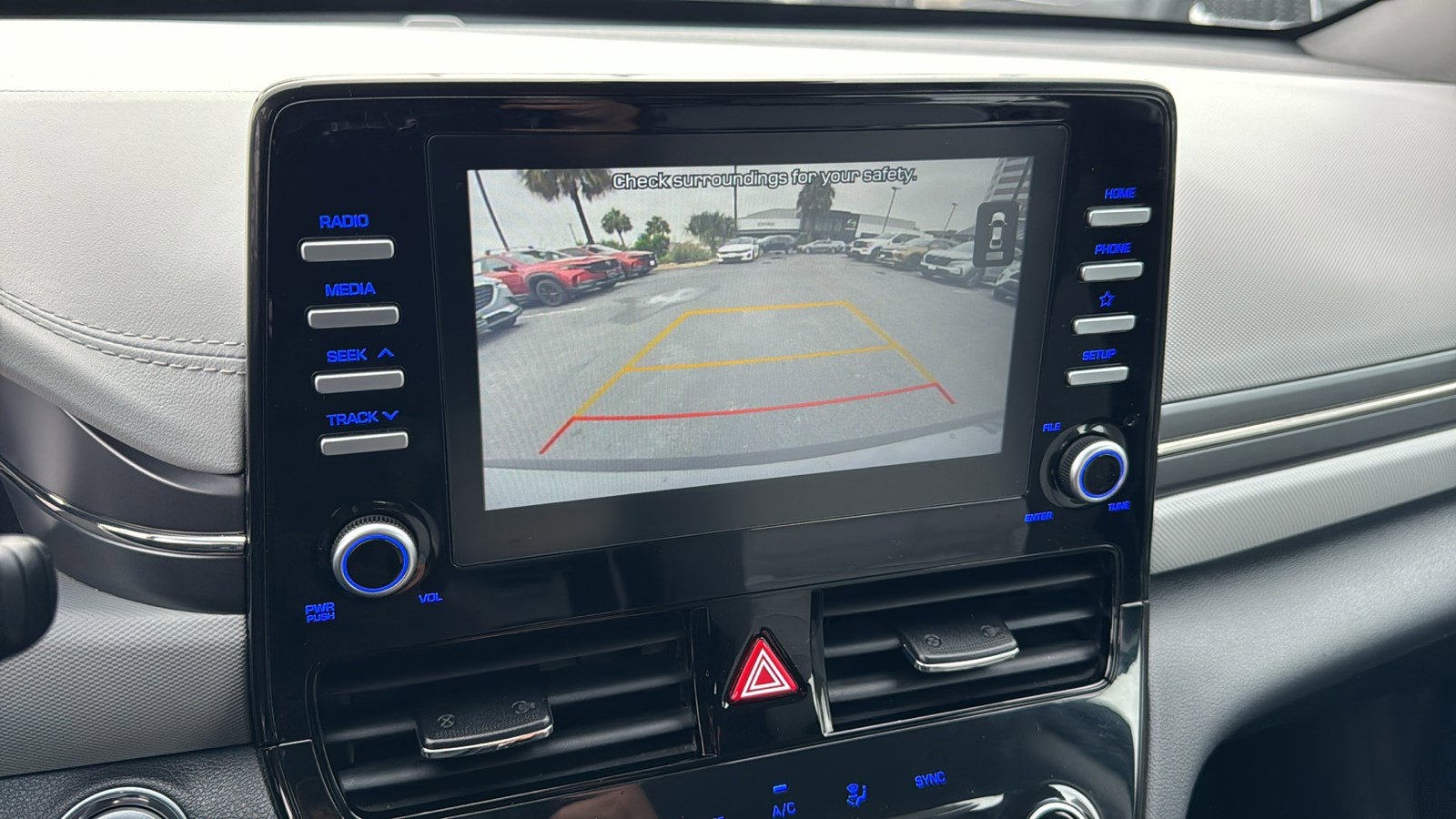 Used 2020 Hyundai Ioniq Blue FWD image 33