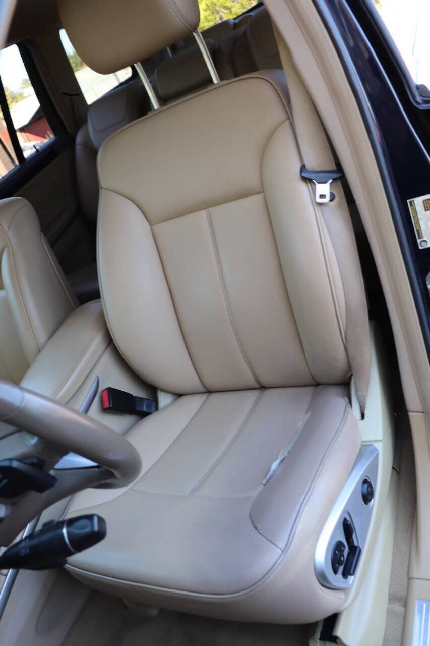 Used 2012 Mercedes-Benz GL 450 4MATIC image 17