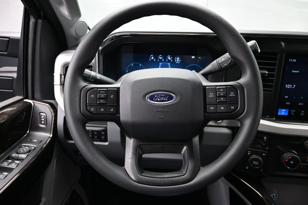 New 2026 Ford F250 XLT w/ XLT Premium Package AWD/4WD image 25