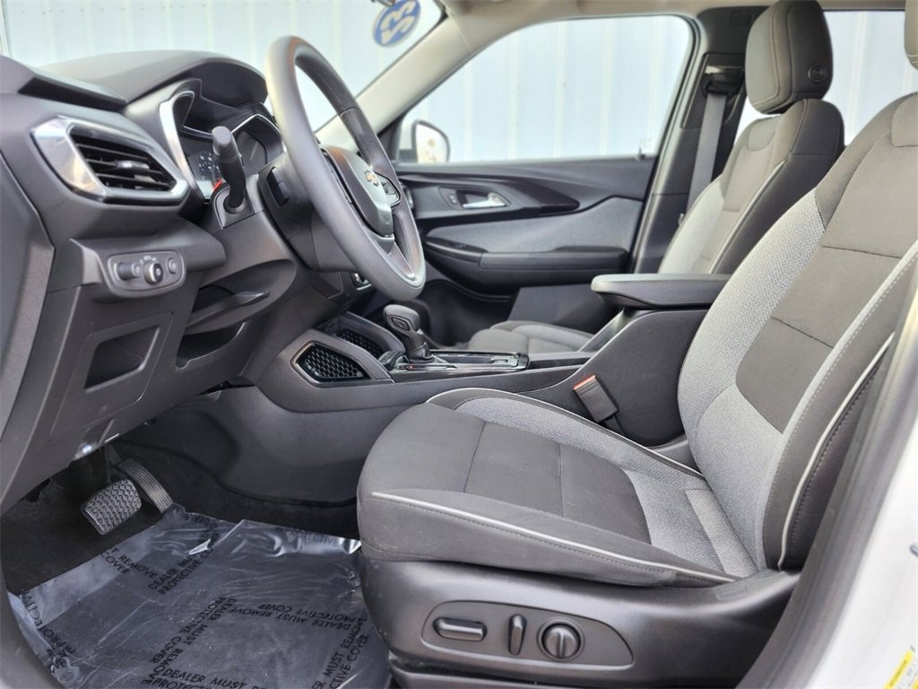 Used 2023 Chevrolet TrailBlazer LT image 16