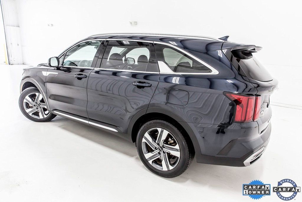 Used 2022 Kia Sorento SX Prestige w/ Panoramic Sunroof Package image 4