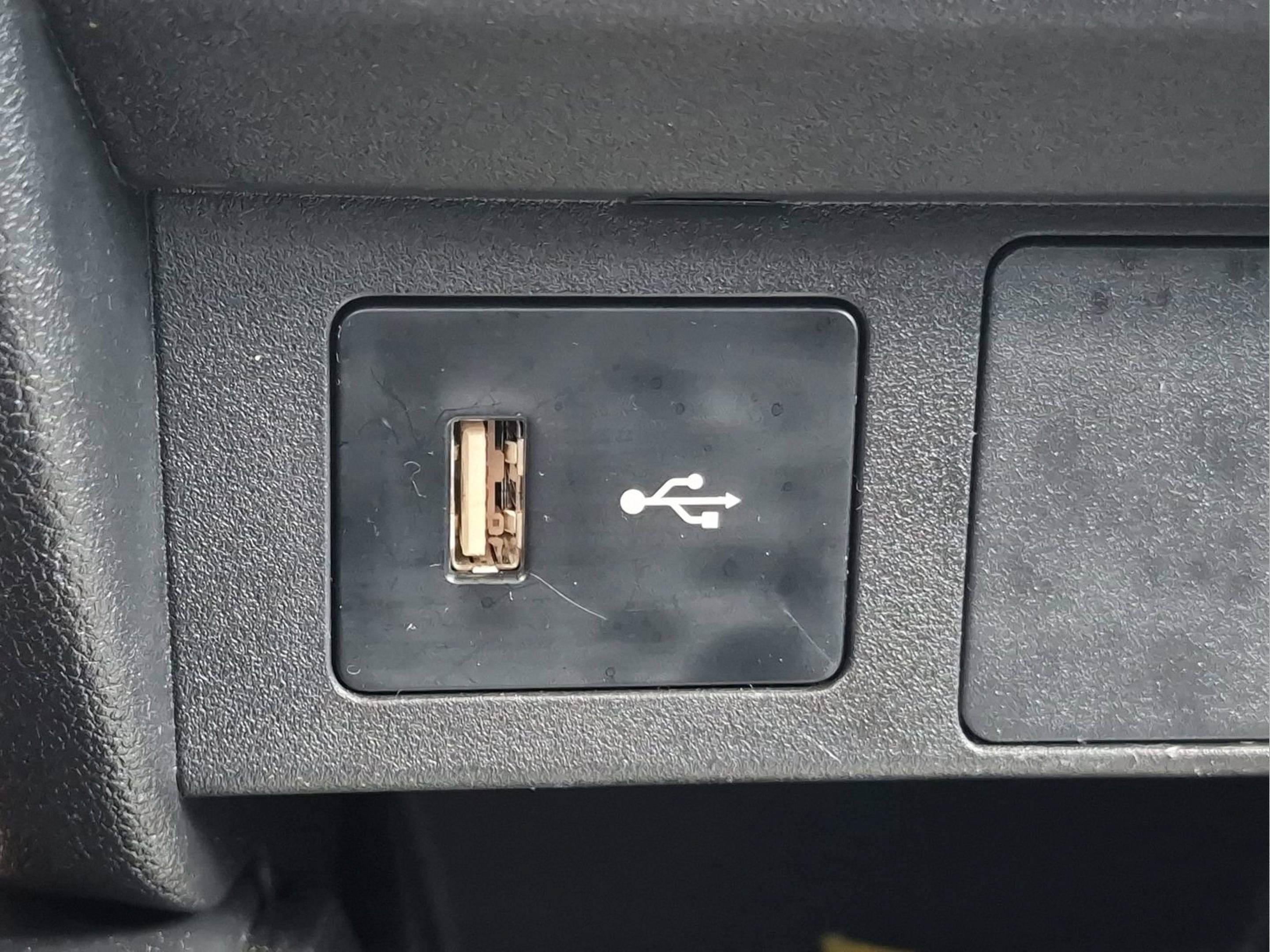 Used 2022 Mitsubishi Outlander Sport ES FWD image 26