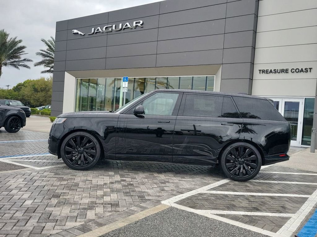 New 2026 Land Rover Range Rover Long Wheel Base SV image 2