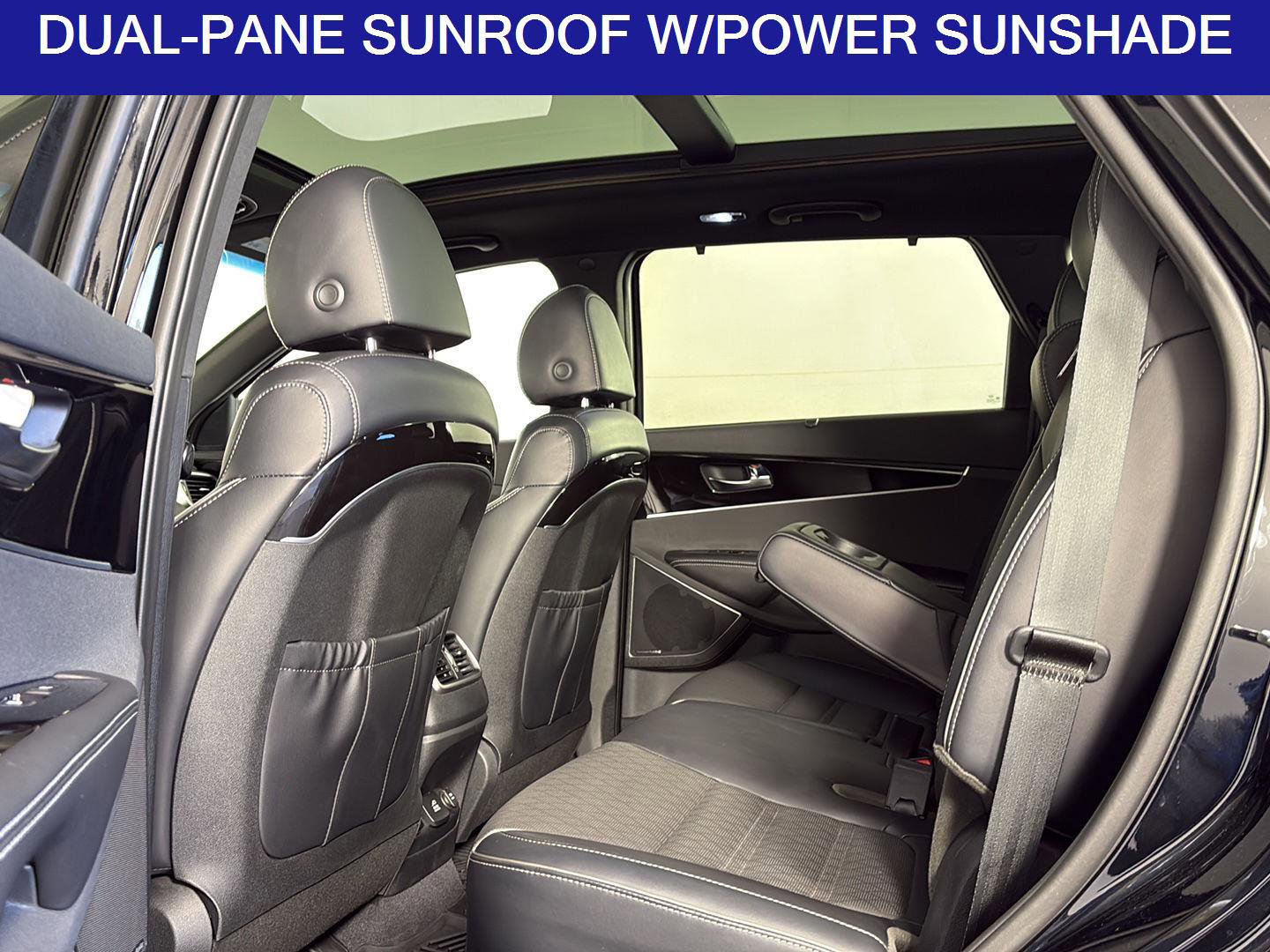 Used 2019 Kia Sorento SX image 21