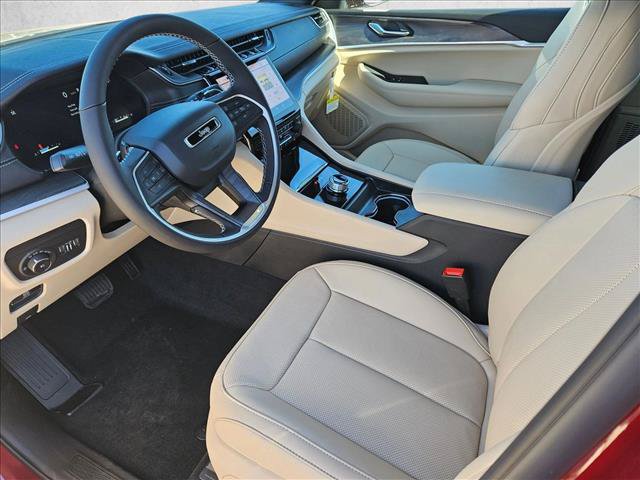New 2025 Jeep Grand Cherokee L Limited w/ Luxury Tech Group II RWD image 3