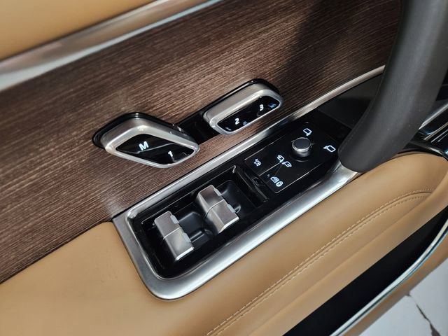 New 2026 Land Rover Range Rover Long Wheelbase SE image 21