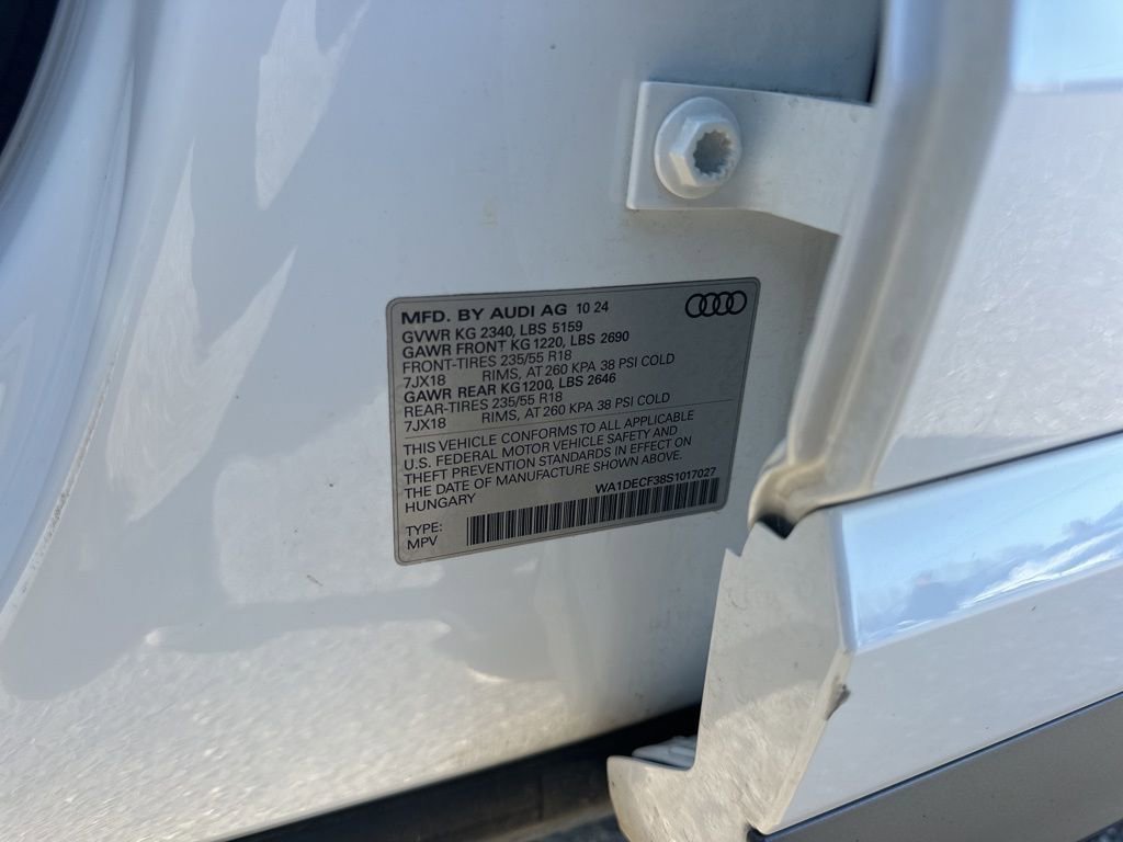 Used 2025 Audi Q3 2.0T Premium image 35