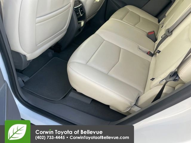 Used 2018 Cadillac XT5 Luxury w/ Driver Awareness Package image 25