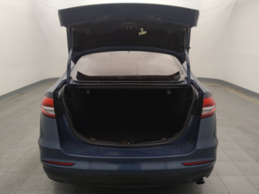 Used 2019 Ford Fusion SE w/ Equipment Group 151A FWD image 29