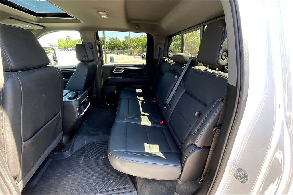 Used 2024 Chevrolet Silverado 2500 LTZ w/ LTZ Premium Package AWD/4WD image 7