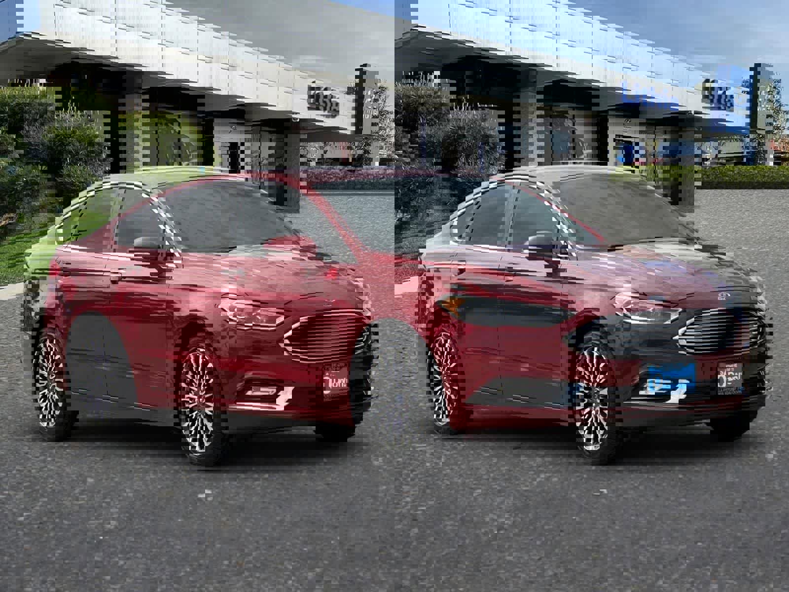 Used 2017 Ford Fusion SE w/ Fusion SE Technology Package FWD image 10