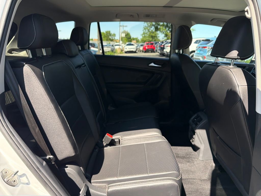 Used 2021 Volkswagen Tiguan SE w/ Panoramic Sunroof Package FWD image 49