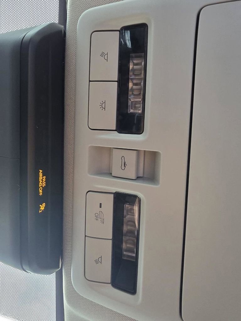 Used 2023 MAZDA CX-50 2.5 S w/ Preferred Plus Pkg image 22