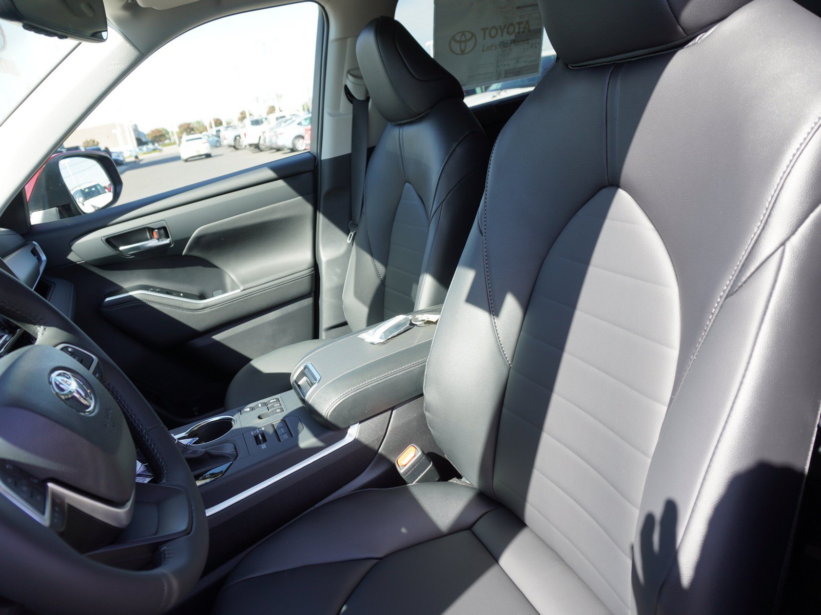 New 2026 Toyota Highlander XLE AWD/4WD image 24