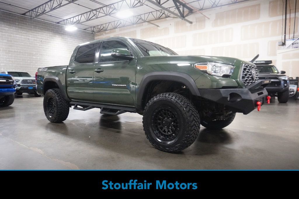 Used 2021 Toyota Tacoma TRD Off-Road image 1