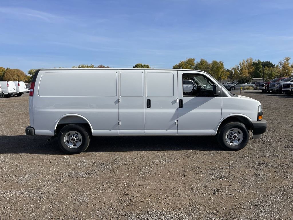New 2025 GMC Savana 2500 Extended w/ Driver Convenience Package image 9