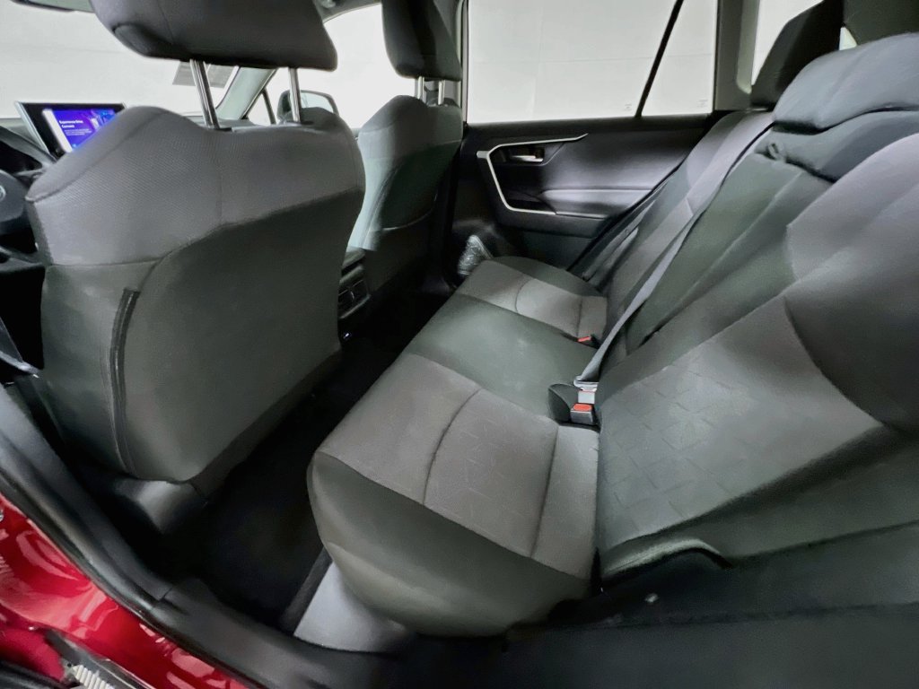 Used 2025 Toyota RAV4 XLE FWD image 26