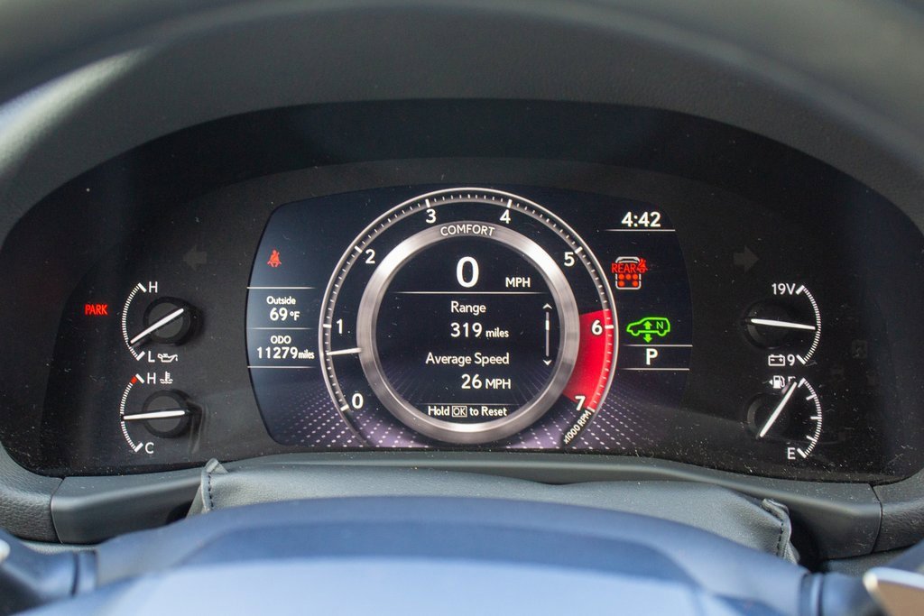 Used 2024 Lexus LX 600 4WD w/ Luxury Package image 15