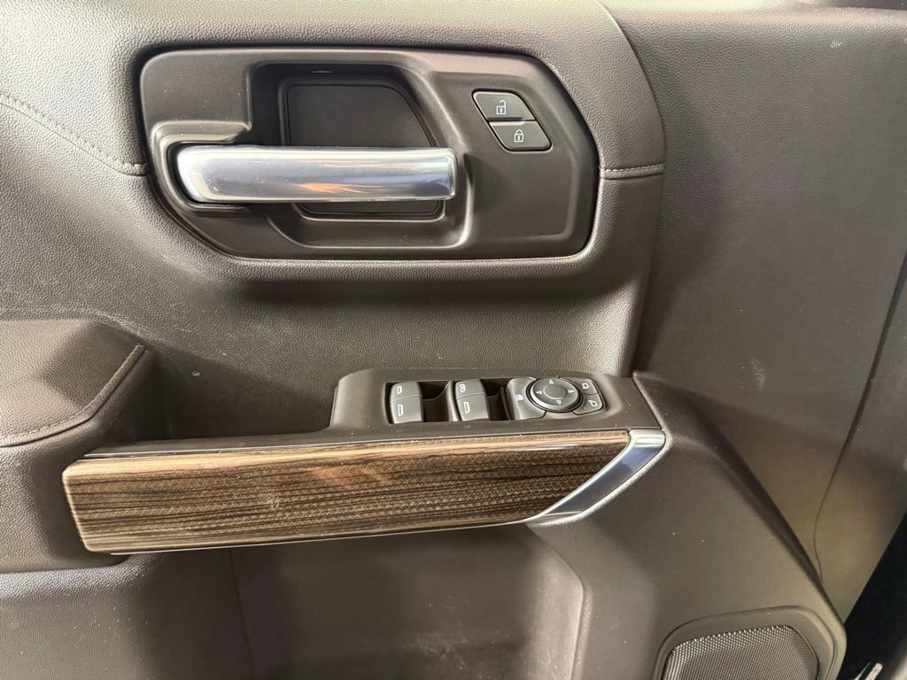 Used 2021 Chevrolet Silverado 1500 RST image 18