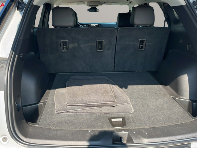 Used 2022 Chevrolet Blazer LT FWD image 24