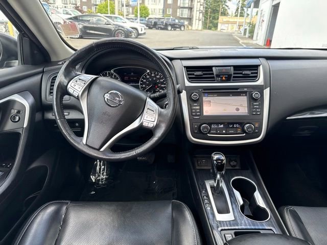 Used 2016 Nissan Altima 2.5 SL w/ 2.5 Technology w/LED Package FWD image 17