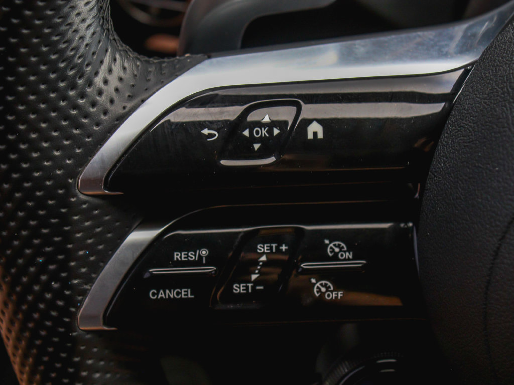Used 2023 Mercedes-Benz C 43 AMG 4MATIC Sedan image 27