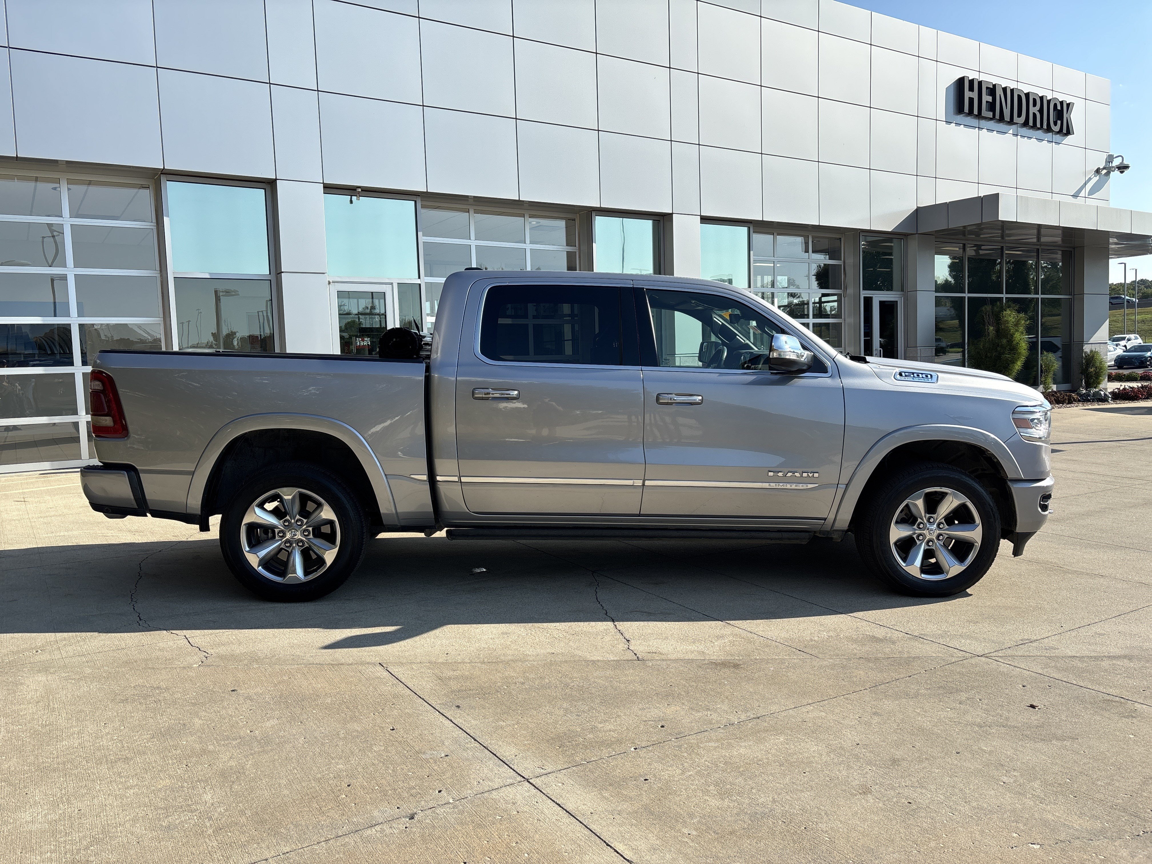 Used 2021 RAM 1500 Limited AWD/4WD image 10